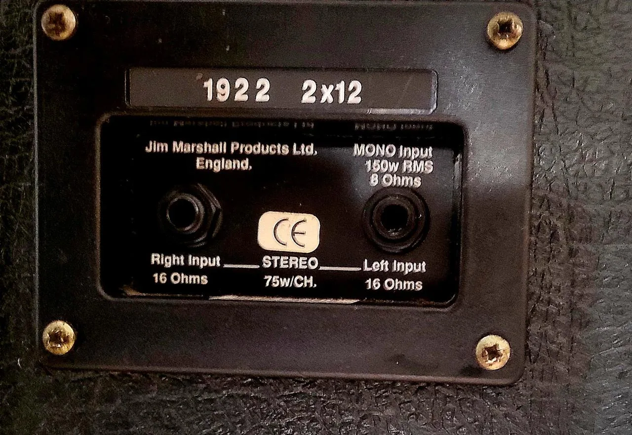 MARSHALL 2×12 i s přepravním casem 11.000kč