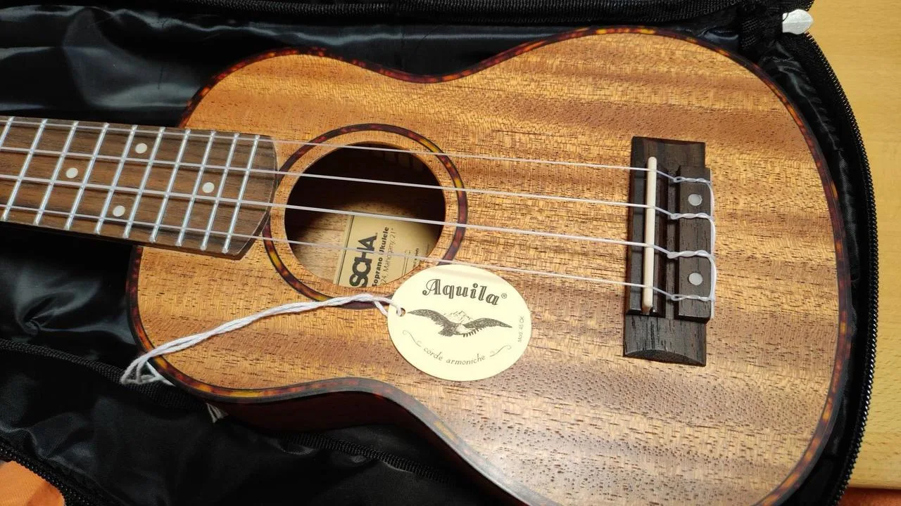 Cascha HH 2027 Premium Sopránové ukulele Natural