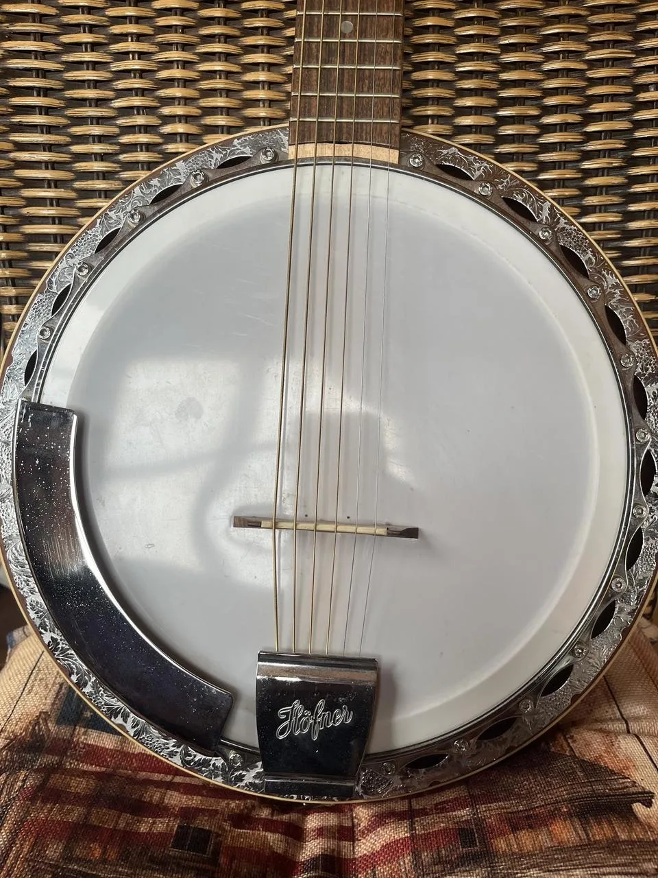Šestistrunné banjo Höfner 70. léta