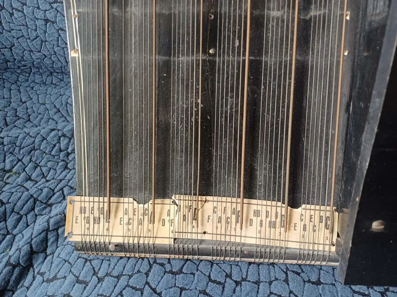 Akordová kladívková citera Fischer's Mandolinette s kufrem