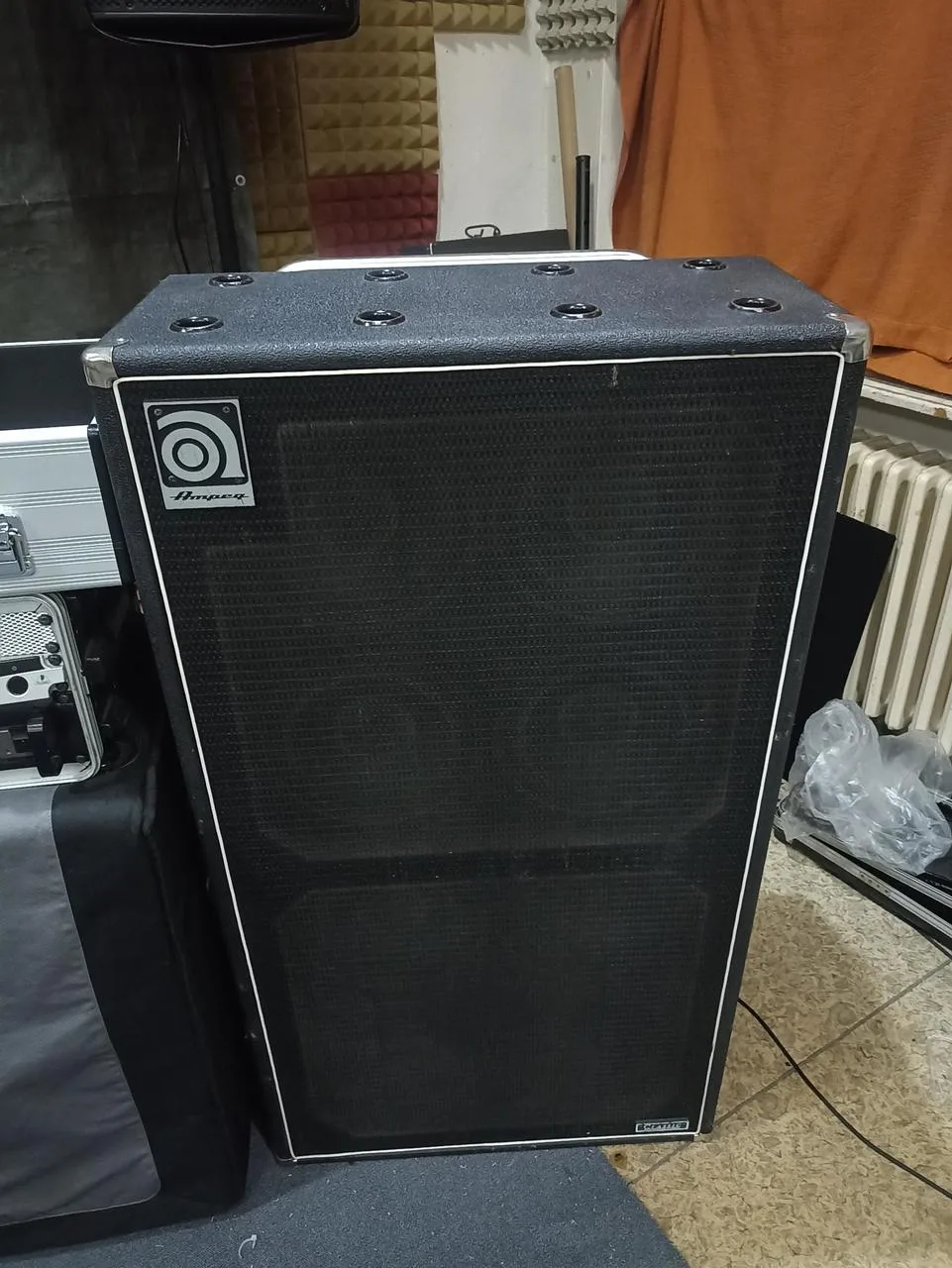 Ampeg 810 USA rezervace
