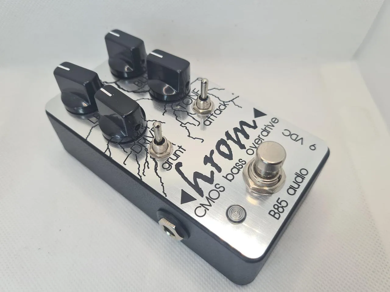 B85 audio - Hrom