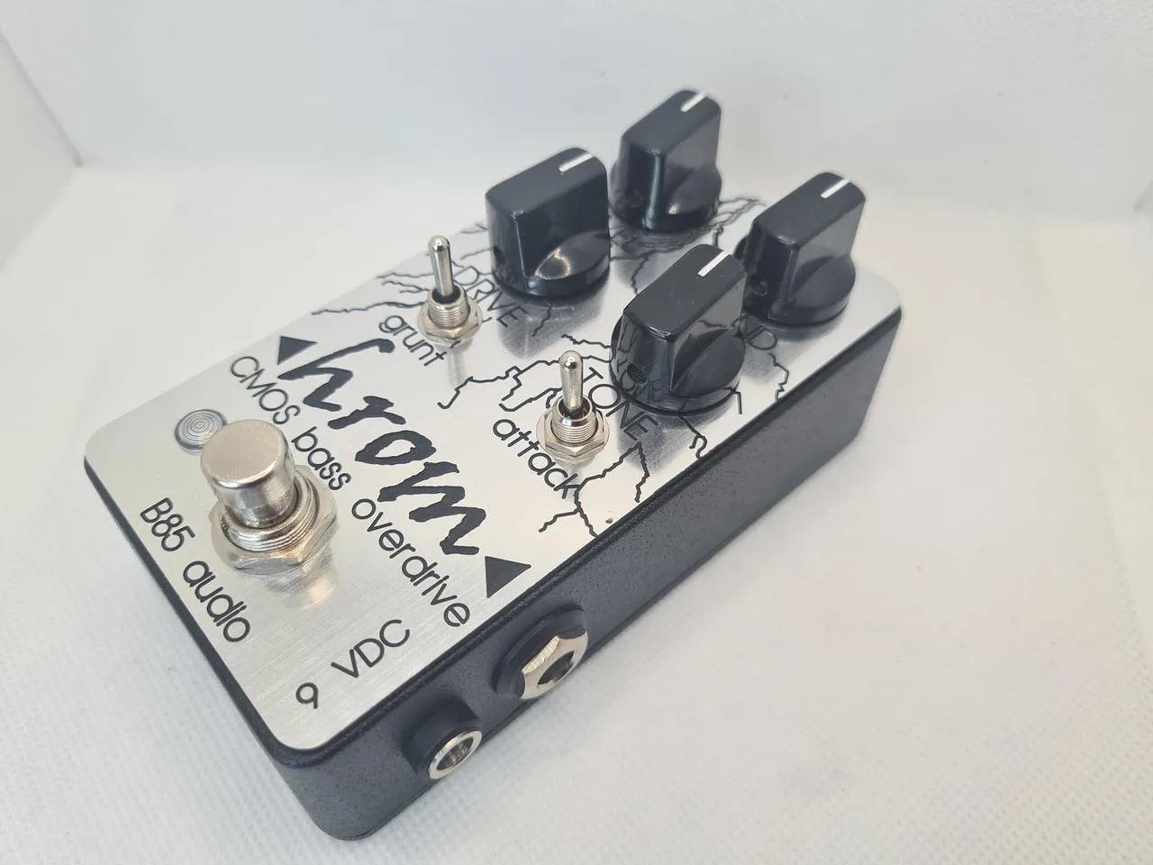 B85 audio - Hrom