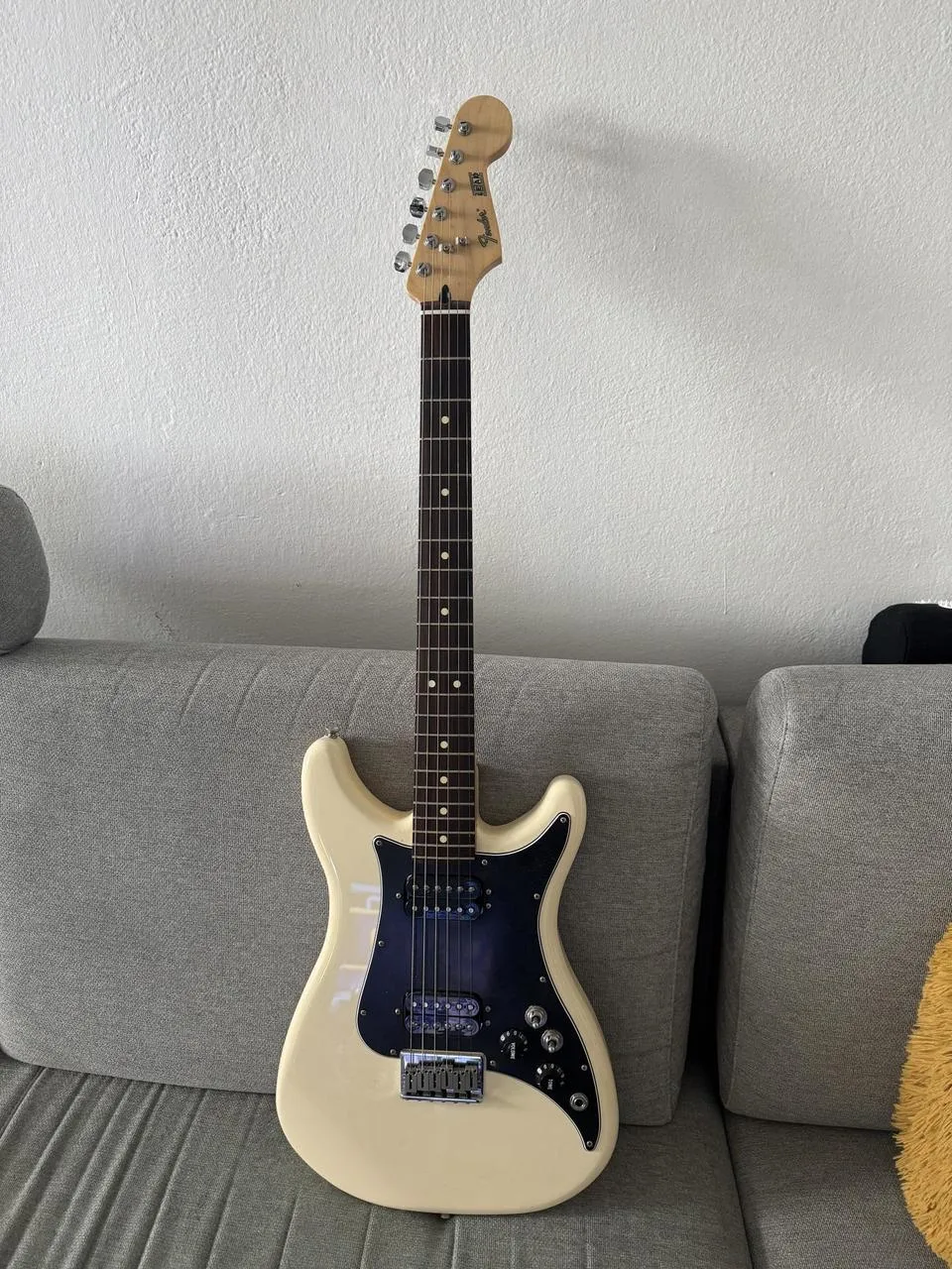 Fender lead 3