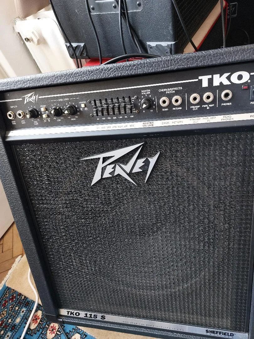 Basové kombo PEAVEY TKO   115 S - orig.  U.S.A.
