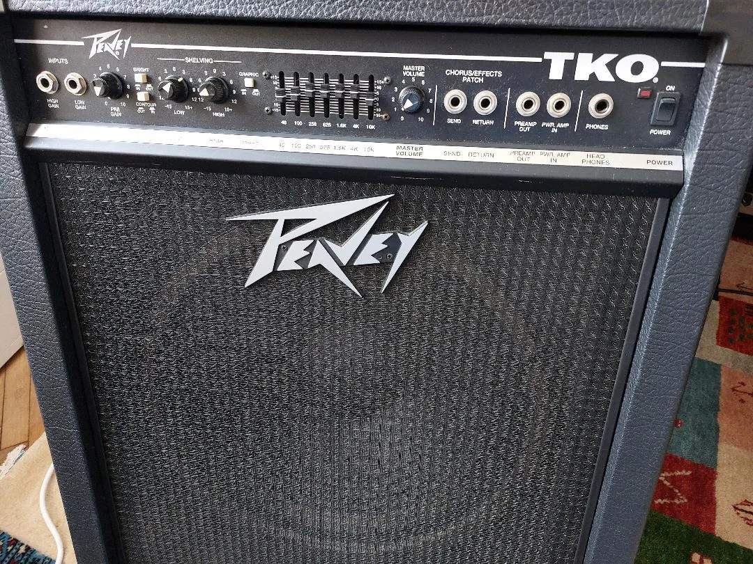 Basové kombo PEAVEY TKO   115 S - orig.  U.S.A.