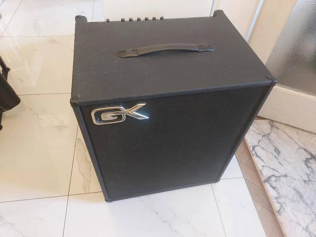 Baskytarové kombo Gallien&Krueger MB115-II, 200W.