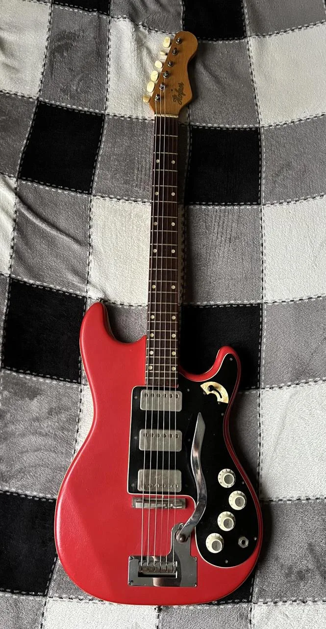 Hofner 173 rok 1963 elektrická kytara