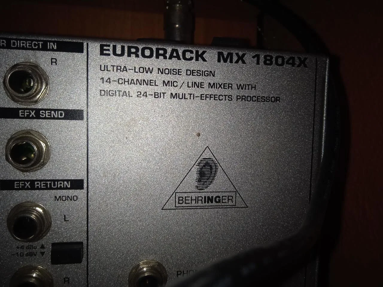 Behringer mx 1804x eurorack