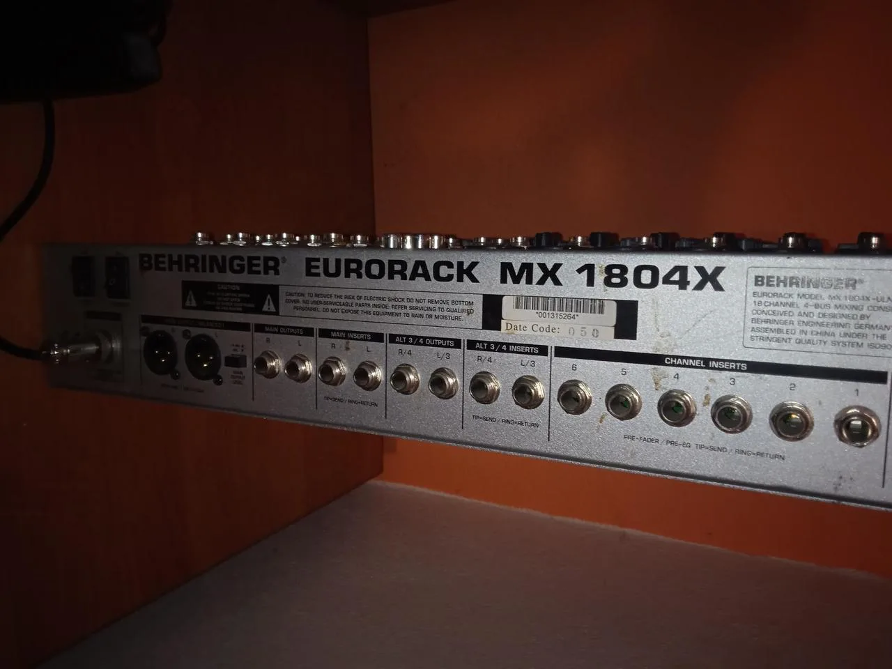Behringer mx 1804x eurorack