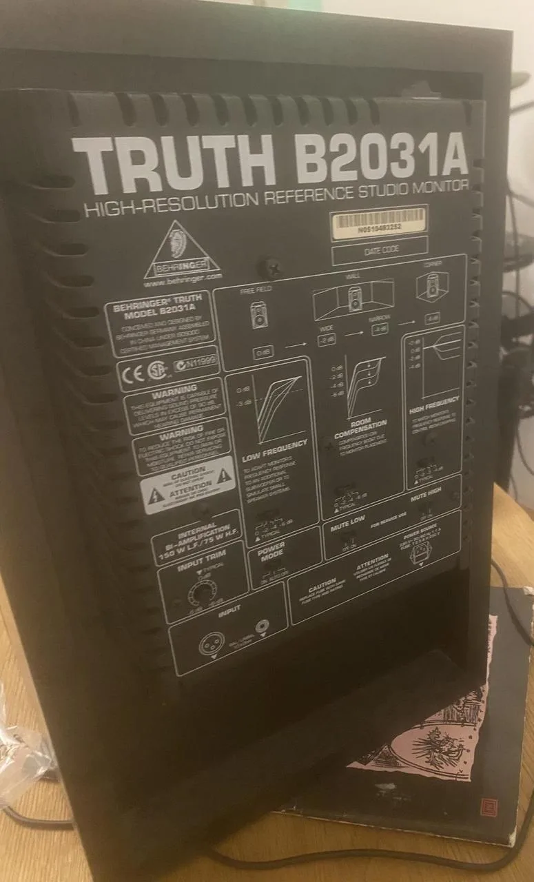2 ks Behringer Truth B2031A Active Studiové Monitors