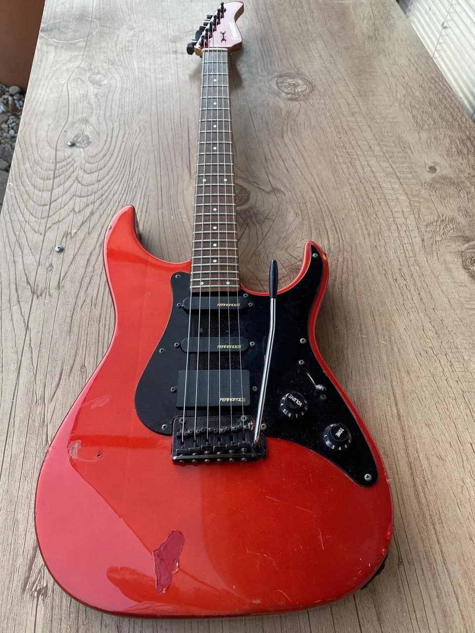 Fernandes Strat Rock Inn