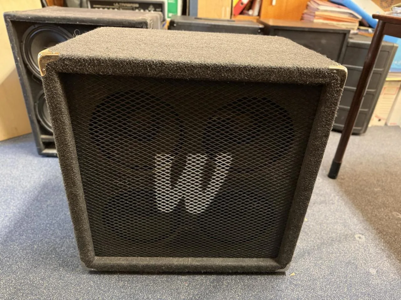 baskytarový reprobox Warwick WCA 410 Pro.