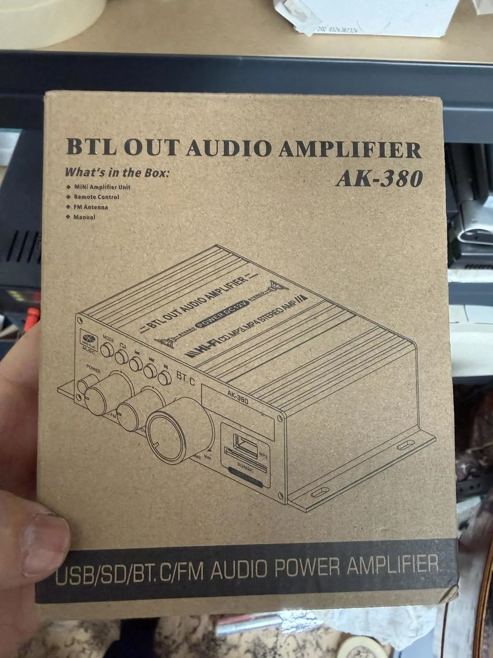 Nový audio zesilovač AK-380