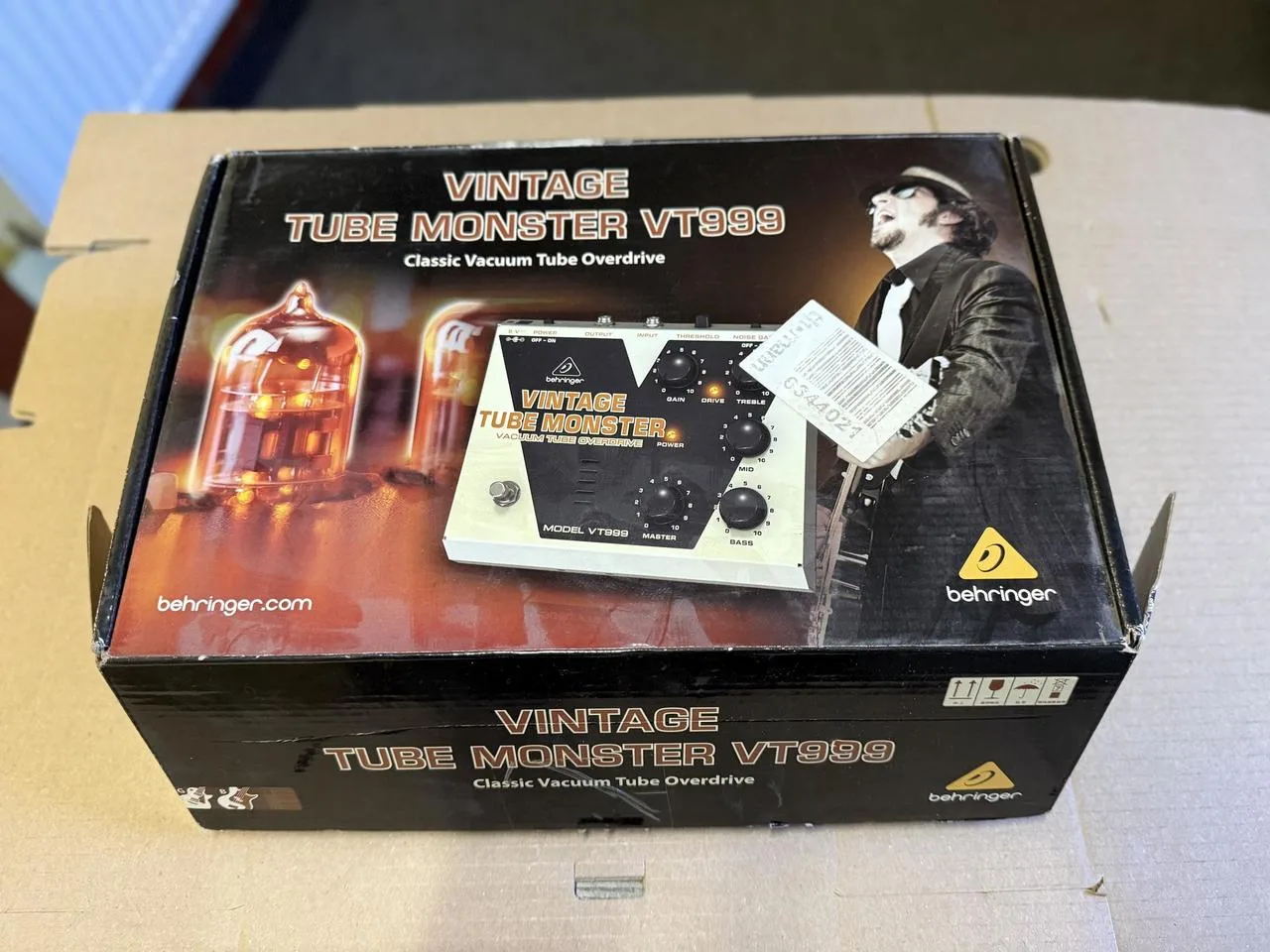 kytarový efektový pedál Behringer VT999 Vintage Tube Monster