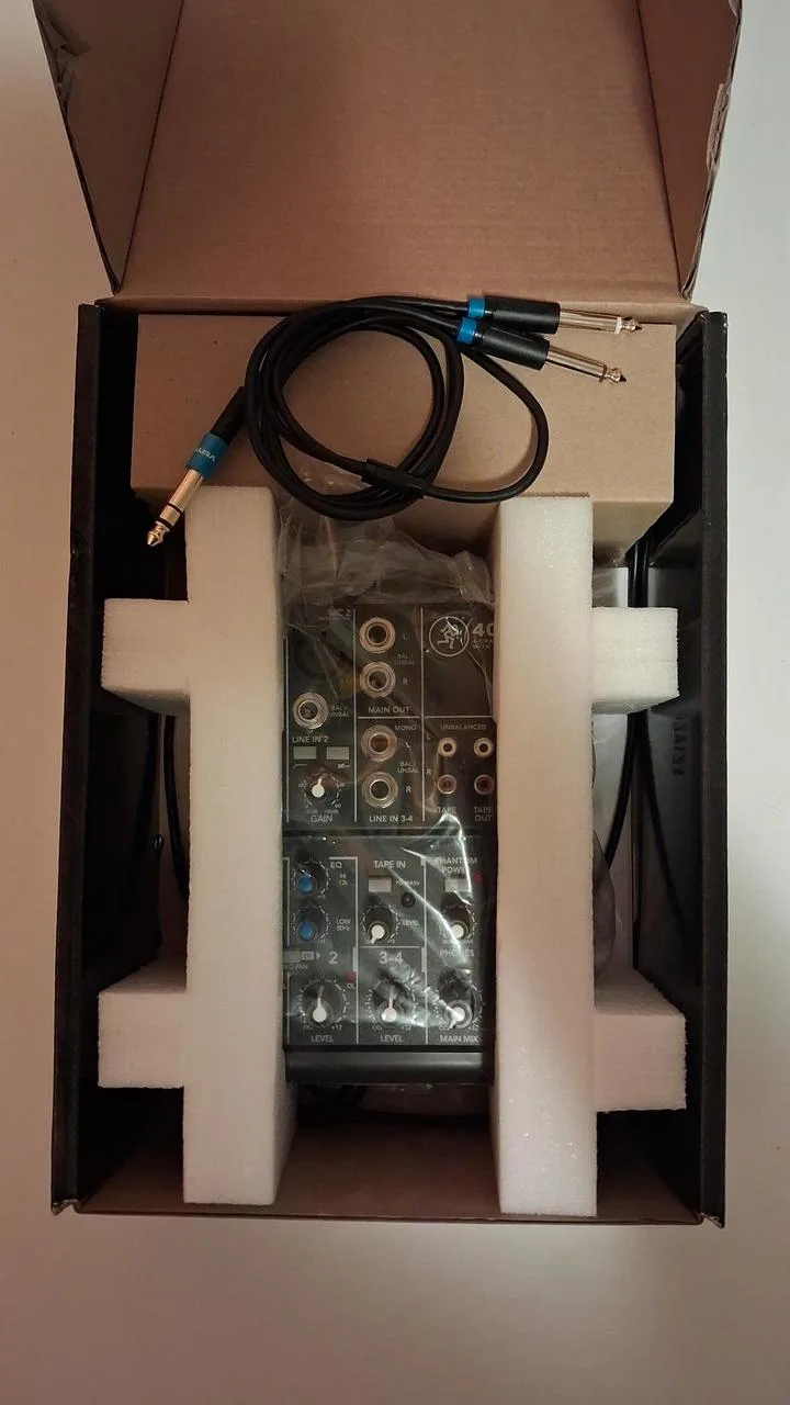 Mackie 402VLZ4