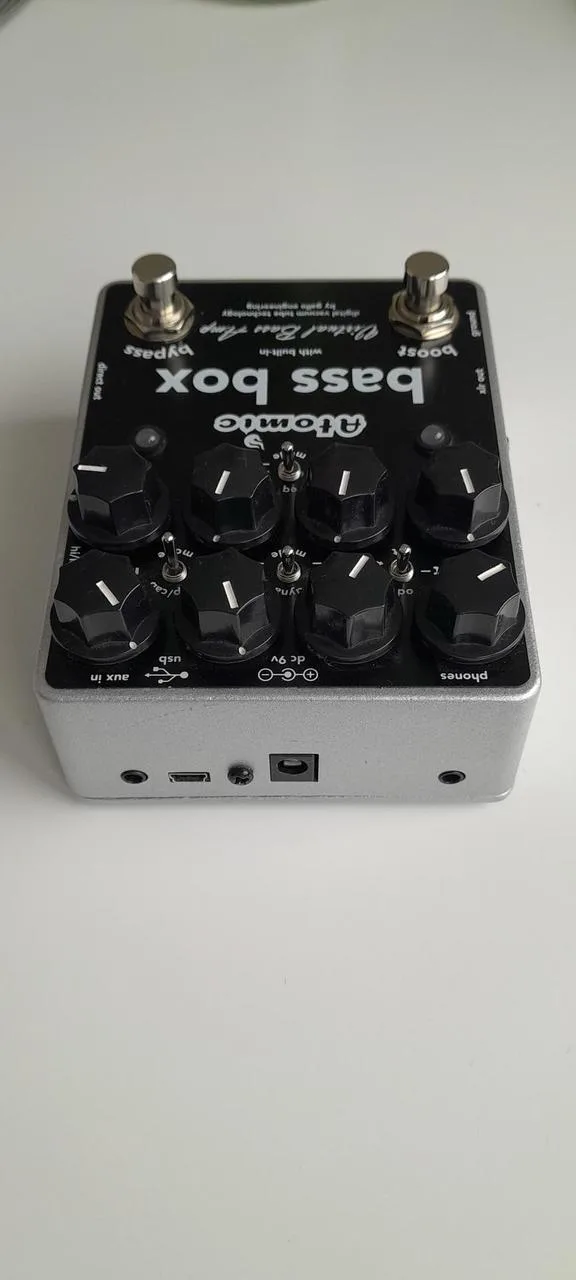 Atomic Bass Box