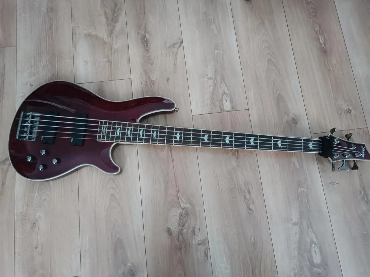 Schecter omen exteme 5 (klidně výměna)