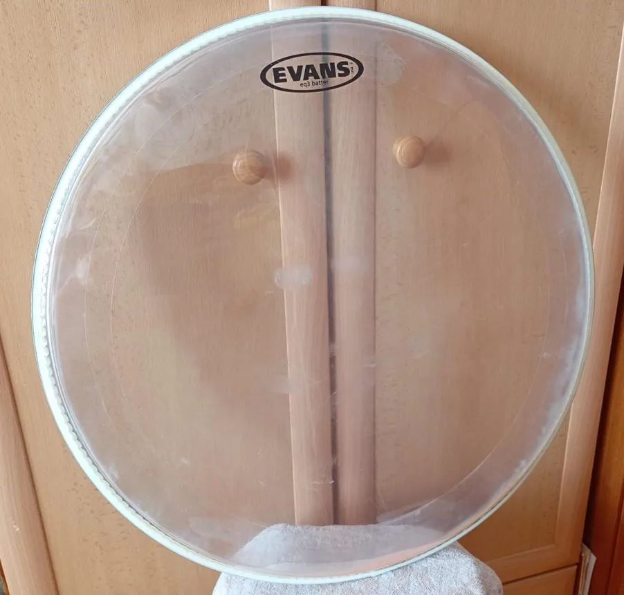 Evans EQ3 22"