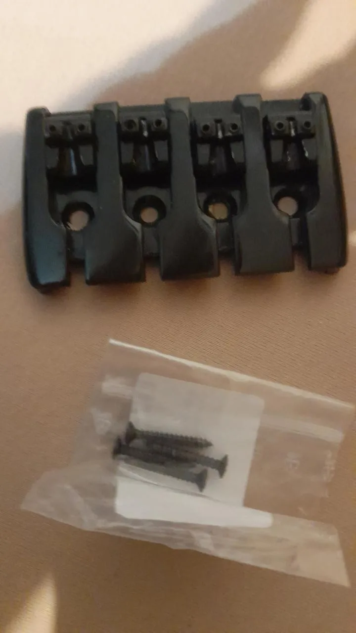 Partsland JH40 Kobylka pro baskytaru