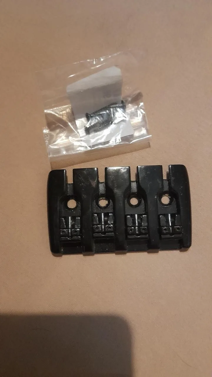 Partsland JH40 Kobylka pro baskytaru