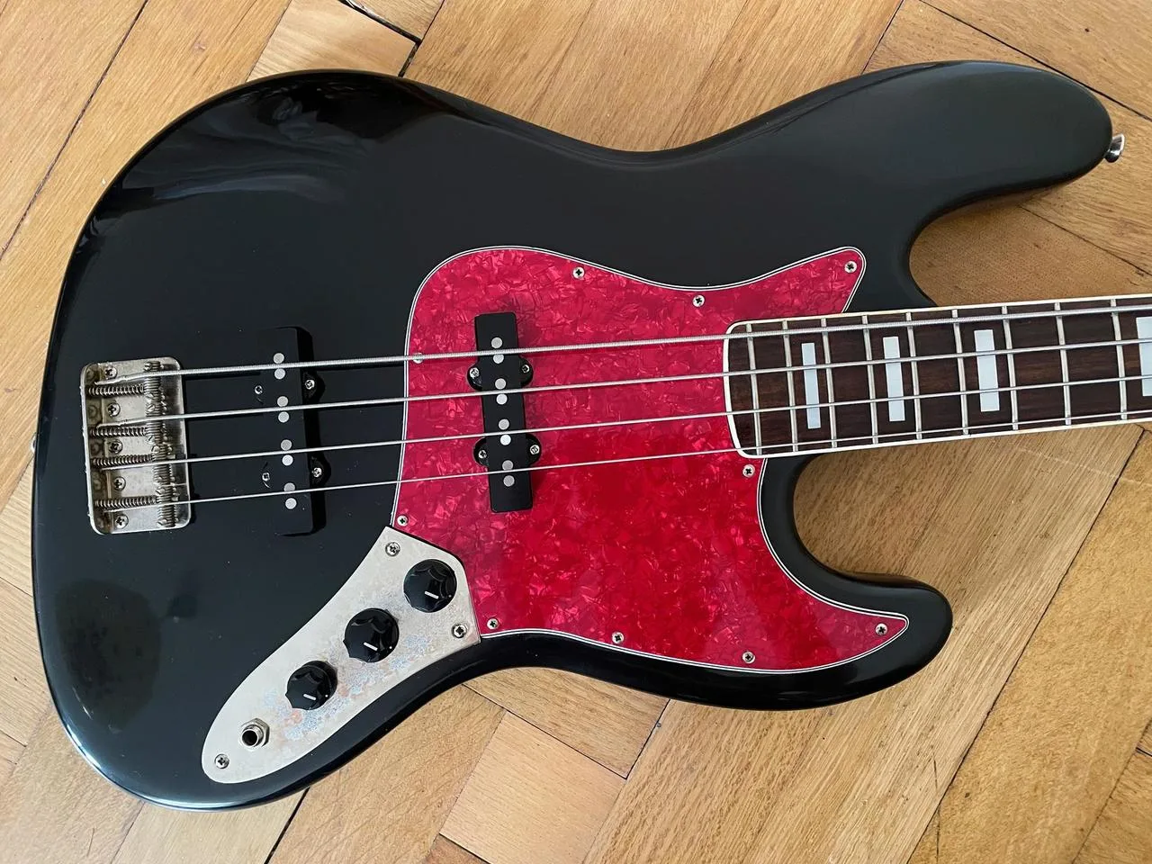 Pearl Jazz Bass 70's