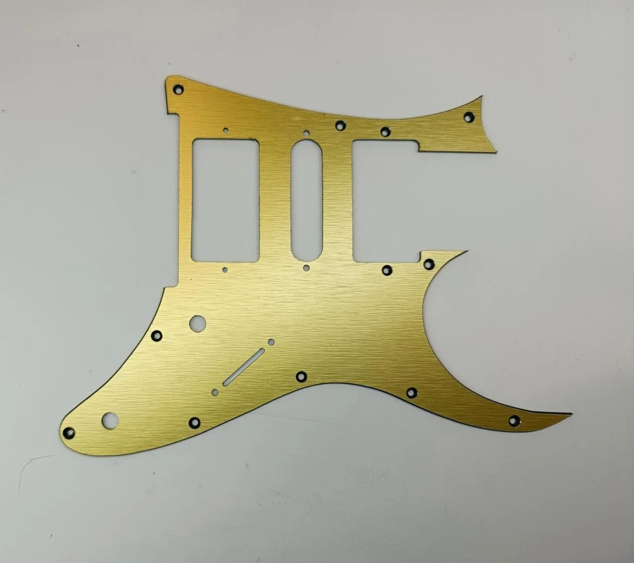 Pickguard IBANEZ RG brúseny hliník
