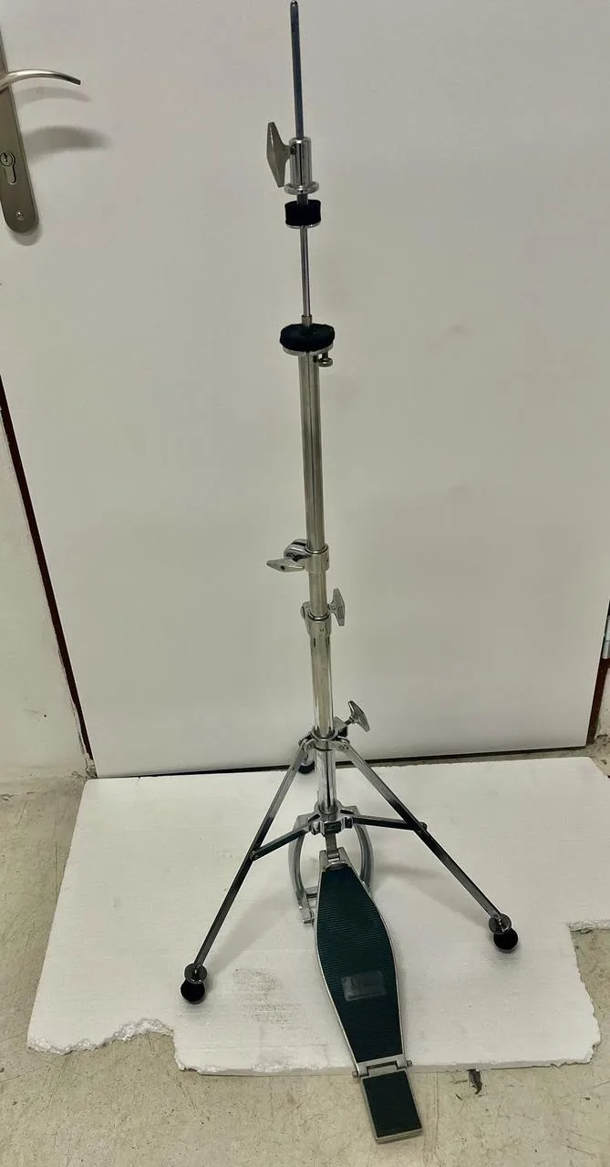 Pearl hi hat stojan.