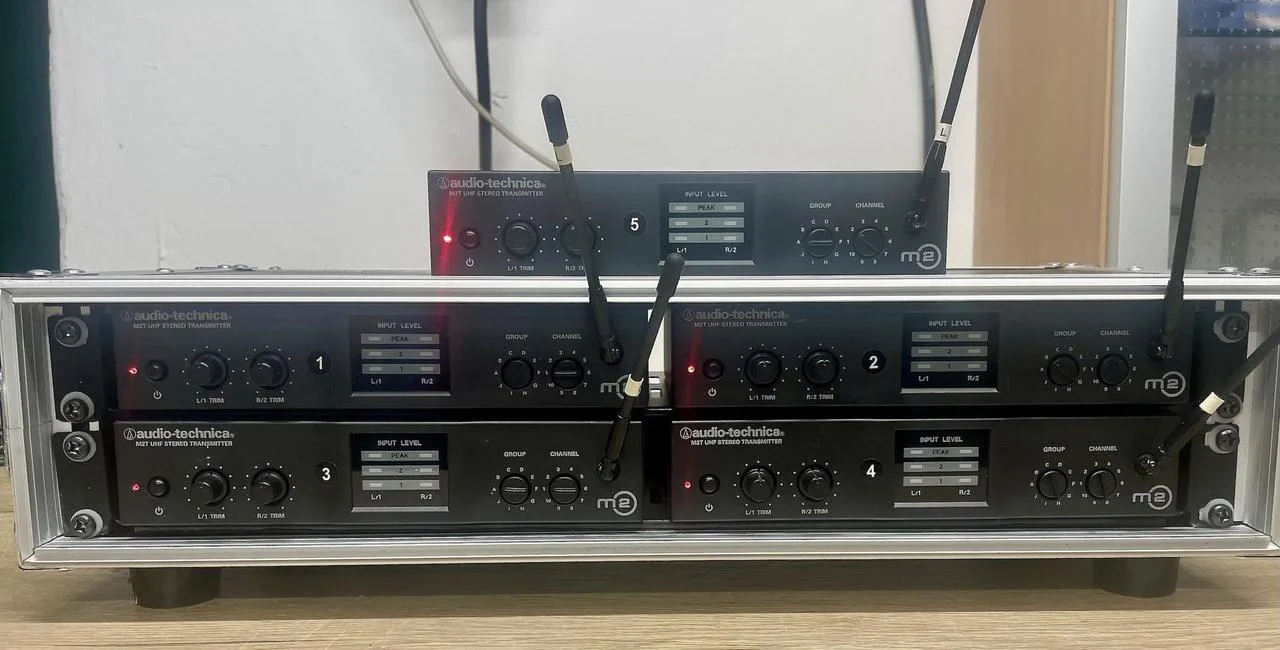 Prodám IEM set Audio-Technica M2 (5x vysílač, 9x bodypack)